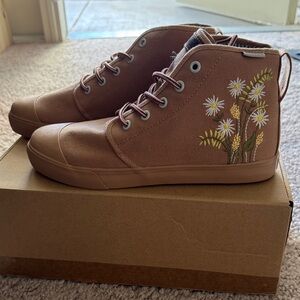 Bangs High-Top Sneakers